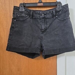 Time and Tru Black Jean Shorts